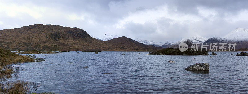 Lochan Na h'Achlaise 和 Dawn Panoroma。